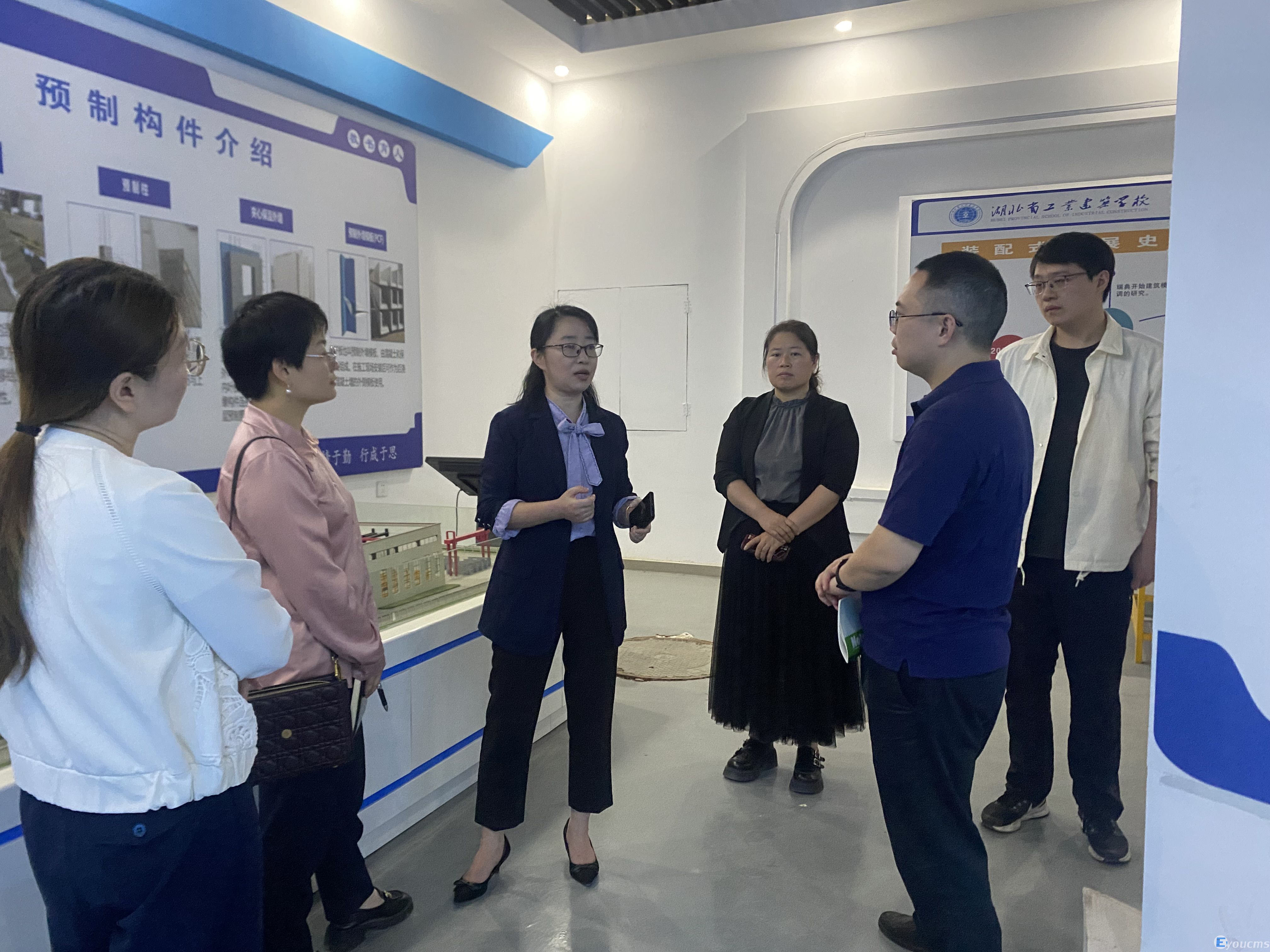 湖北文理学院理工学院赴我校座谈交流(图2)