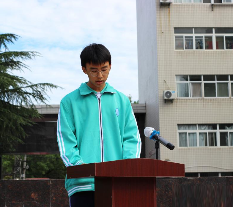 学校2025级新生军训开训仪式(图7)