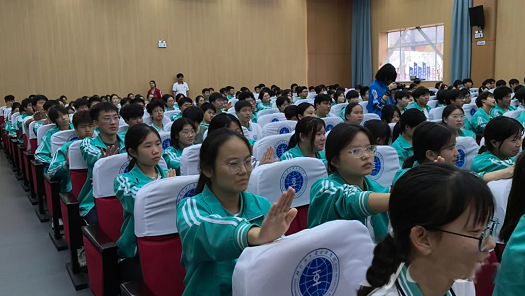 “襄护相伴”禁毒宣讲团走进湖北省建筑工业建筑学校(图4)